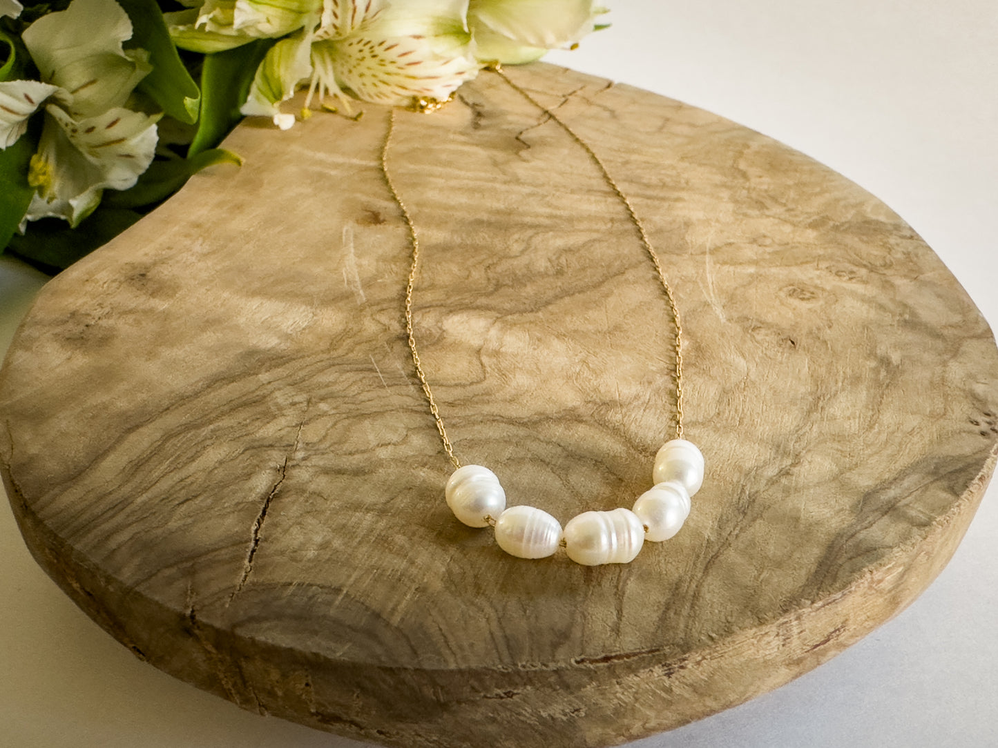 Inner Pearls Necklace
